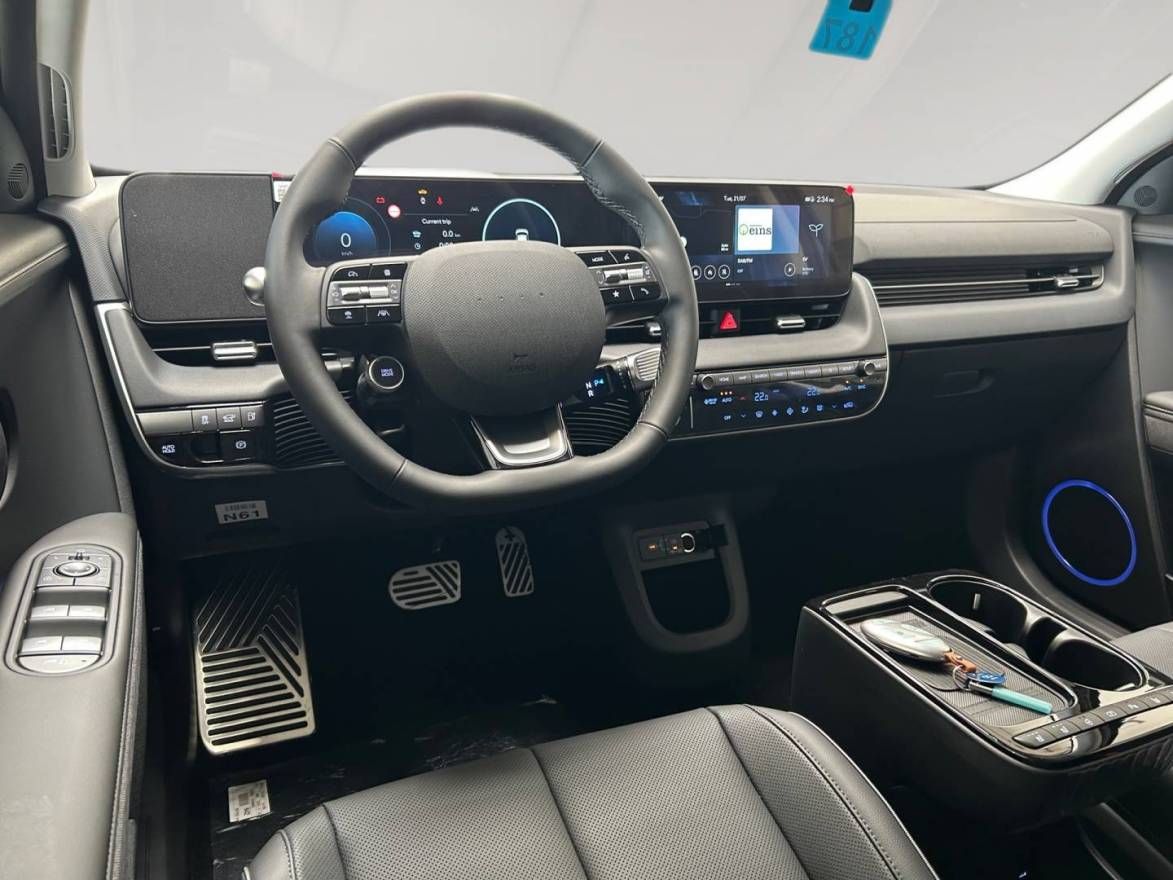 Fahrzeugabbildung Hyundai IONIQ 5  84 kWh(325 PS) UNIQ Panorama-Glasdach,