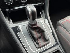 VW Golf VII 2.0 TSI GTI Performance*LED*Standh.*SHZ