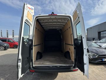 Mercedes Sprinter - 11