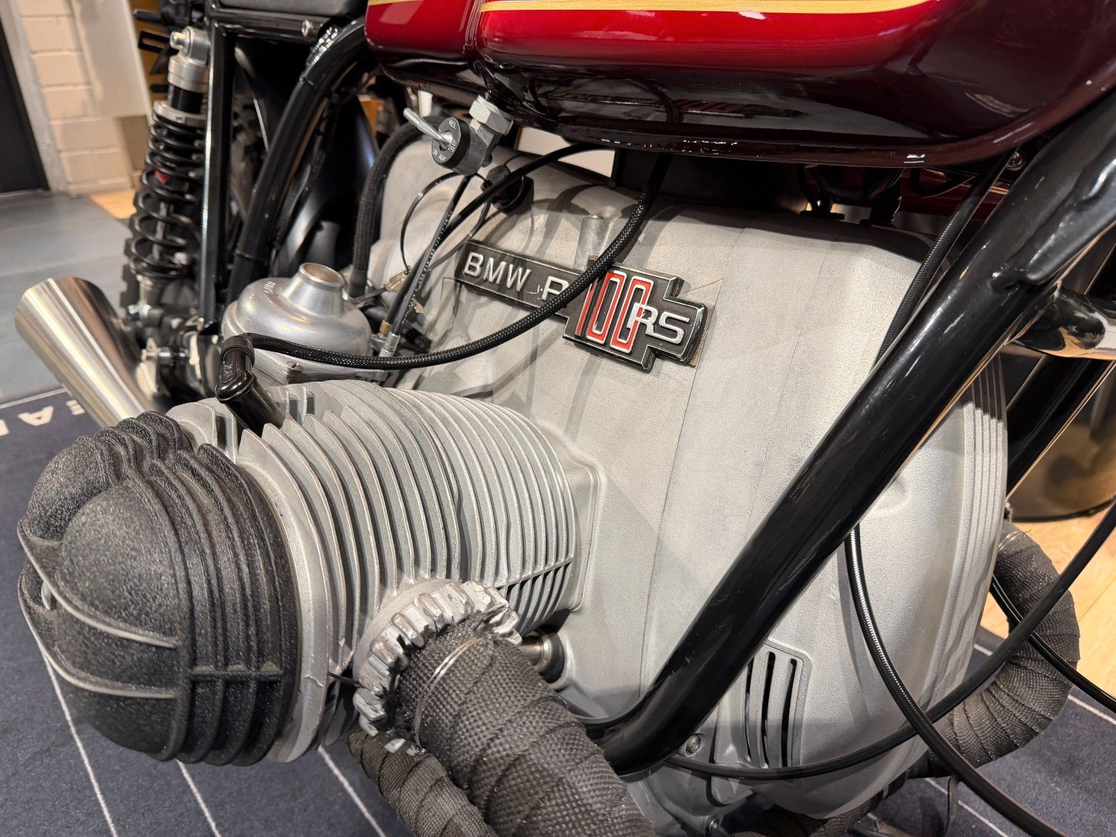 Fahrzeugabbildung BMW R 100 vollständig revidiert!