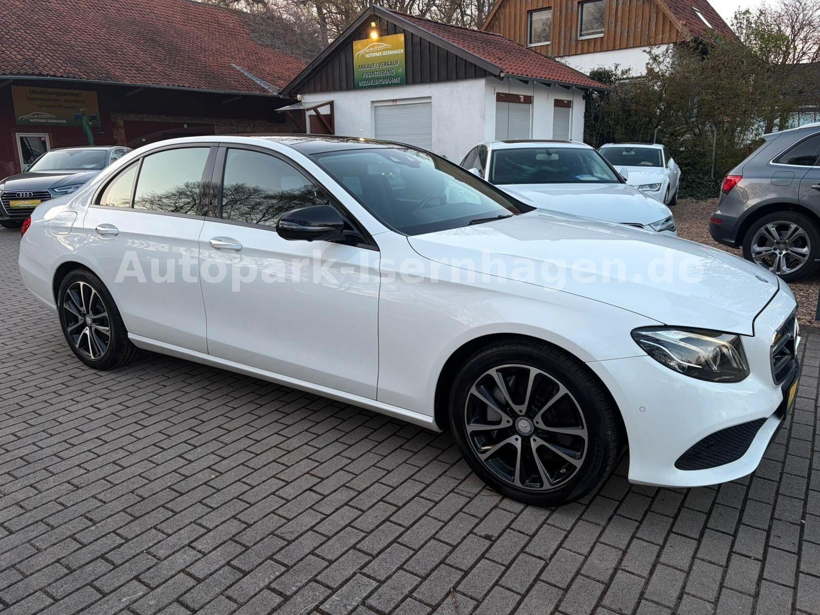 Mercedes-Benz E 300 AVANTGARDE Autom*WideScreen*360°*4SZH*Burm