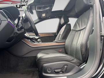 2019 AUDI A8 — миниатюра 11
