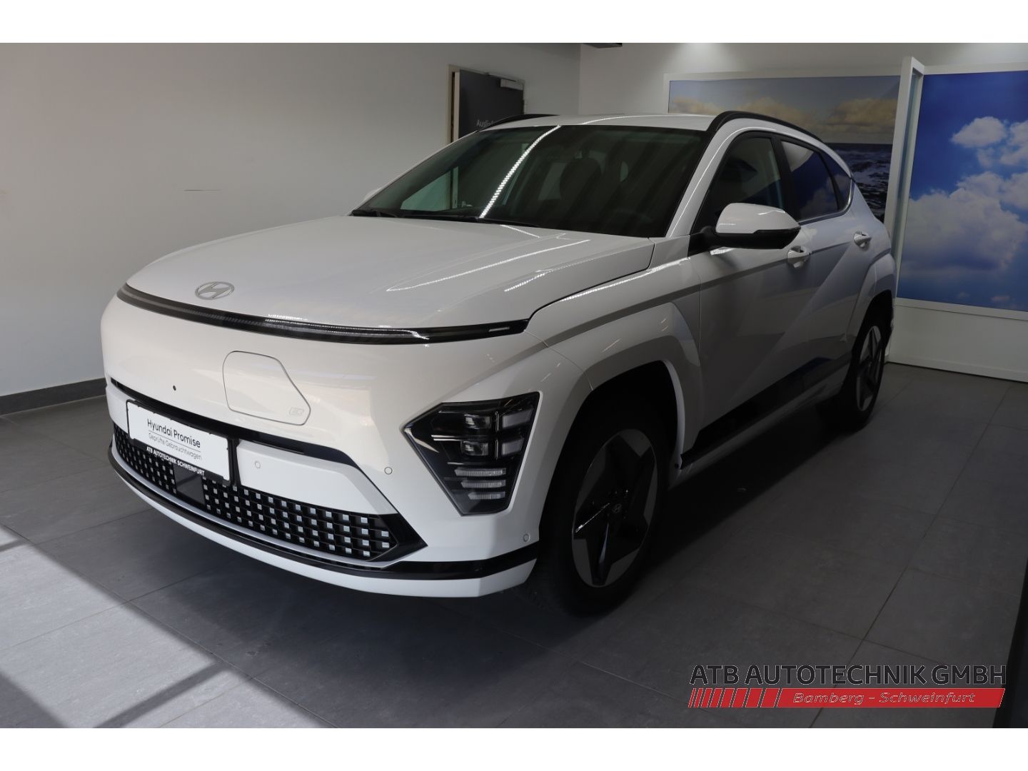 Fahrzeugabbildung Hyundai KONA Elektro Trend 2WD 65,4kWh 99,3% SOH Navi 36