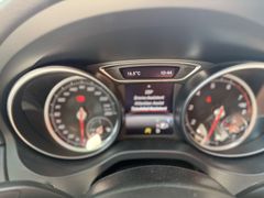 MERCEDES-BENZ CLA 220 4MATIC/SB/PANO/DISTRONIC+ MERCEDES-BENZ CLA 220 4MATIC/SB/PANO/DISTRONIC+
