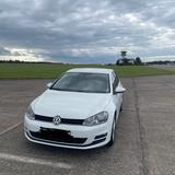 Volkswagen Golf 1.2 TSI 63kW BMT CUP - Jetzt 1000€ billiger - : Billige