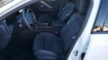 Bild 10 Opel ASTRA L 1.2 GS 5trg