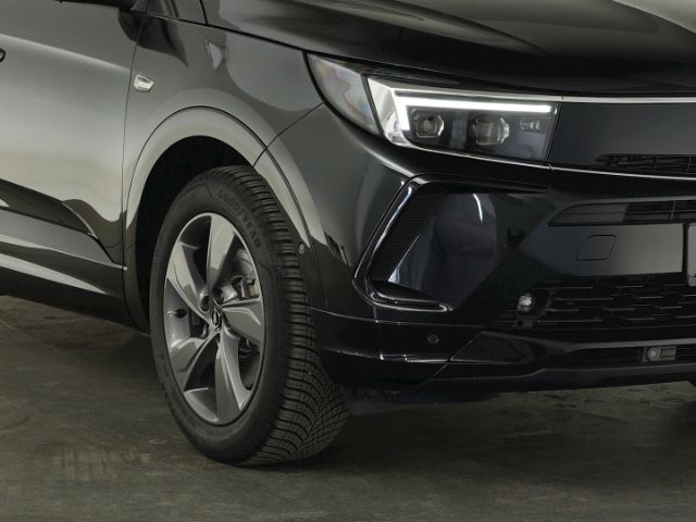 Grandland GSe PHEV 4X4 AT+ANHÄNGERKUPPLUNG+NAVI+