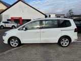 Volkswagen Sharan Highline BMT*Behindertengerecht* - Volkswagen Sharan mit 5 Türen