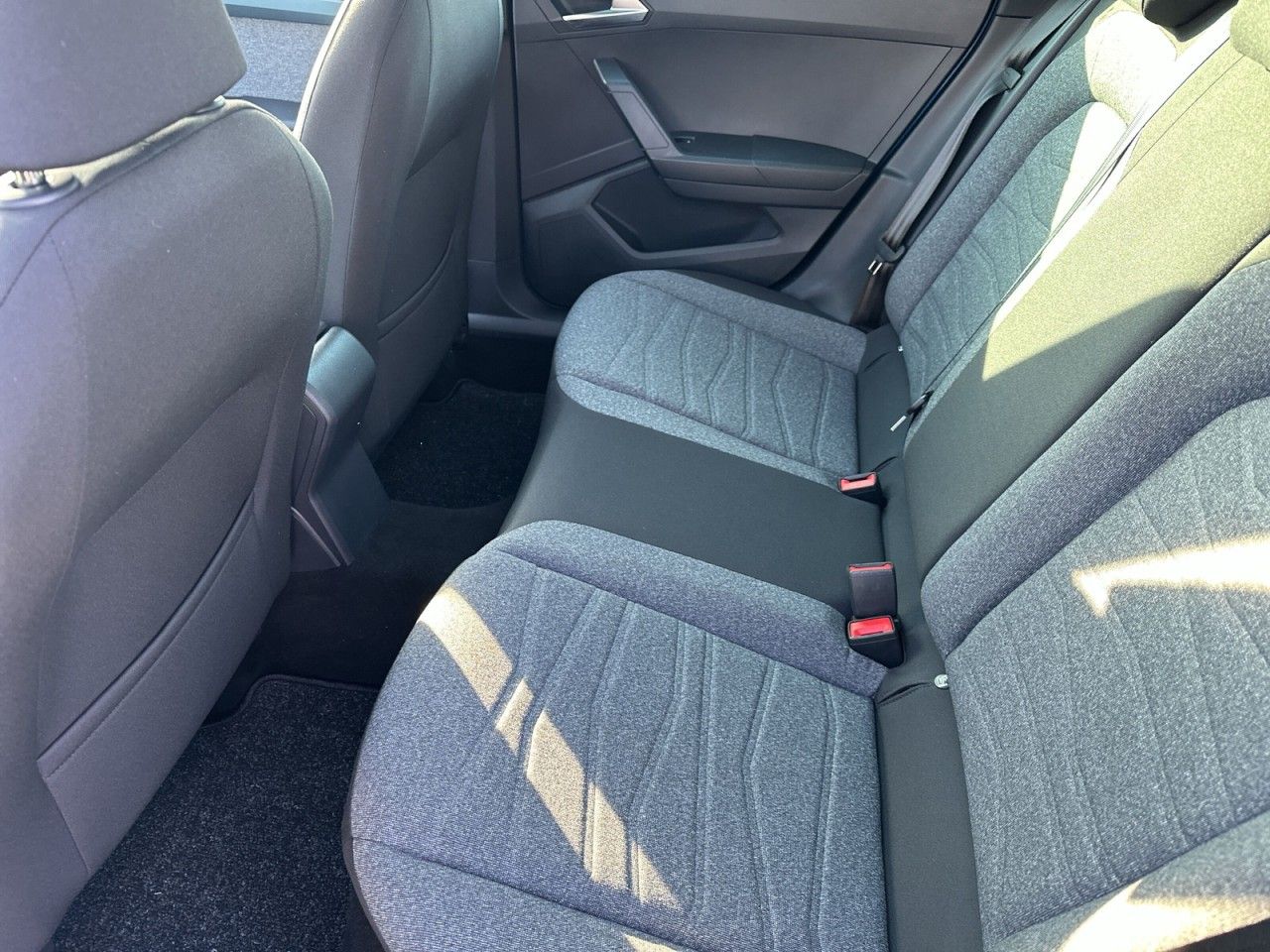 Fahrzeugabbildung SEAT Arona Xperience 1.0 TSI 110 PS DSG