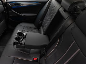 Fahrzeugabbildung BMW 530e xD Luxury Line Kamera Laser HUD H/K Komfort