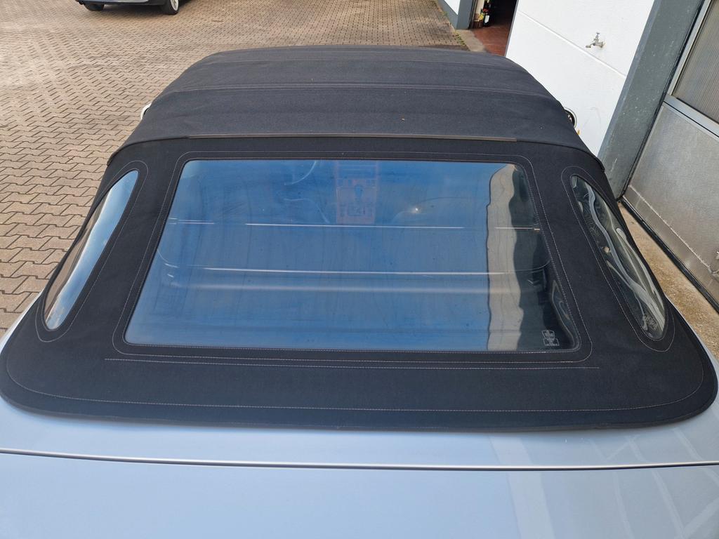 Mercedes-Benz SL 320