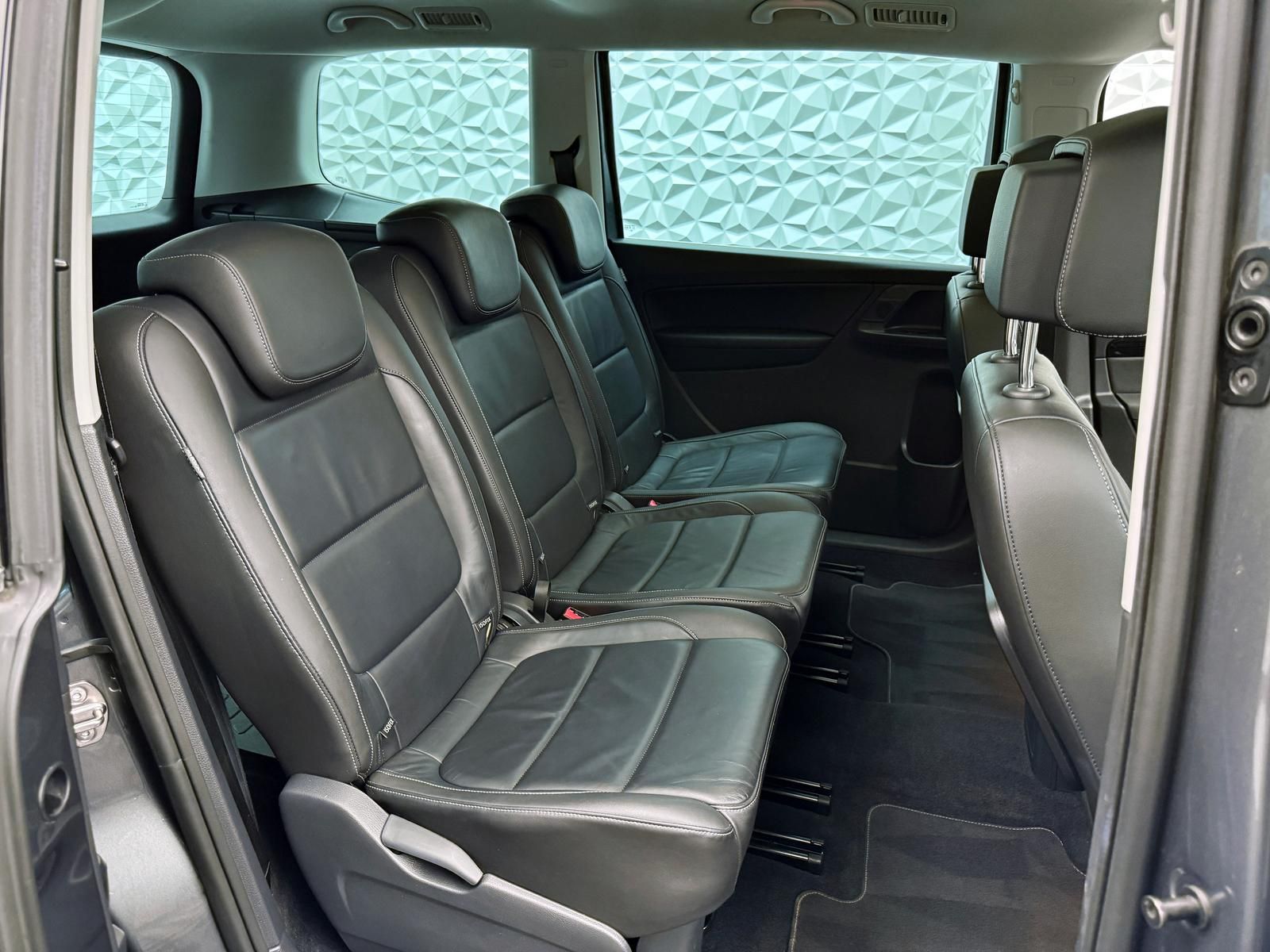 Fahrzeugabbildung Volkswagen 2.0 TDI*4MOTION*PANORAMA*AHK*ACC*ELEKTR-STĂREN