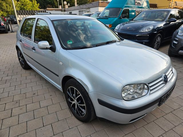 Volkswagen Golf 1.6 Basis