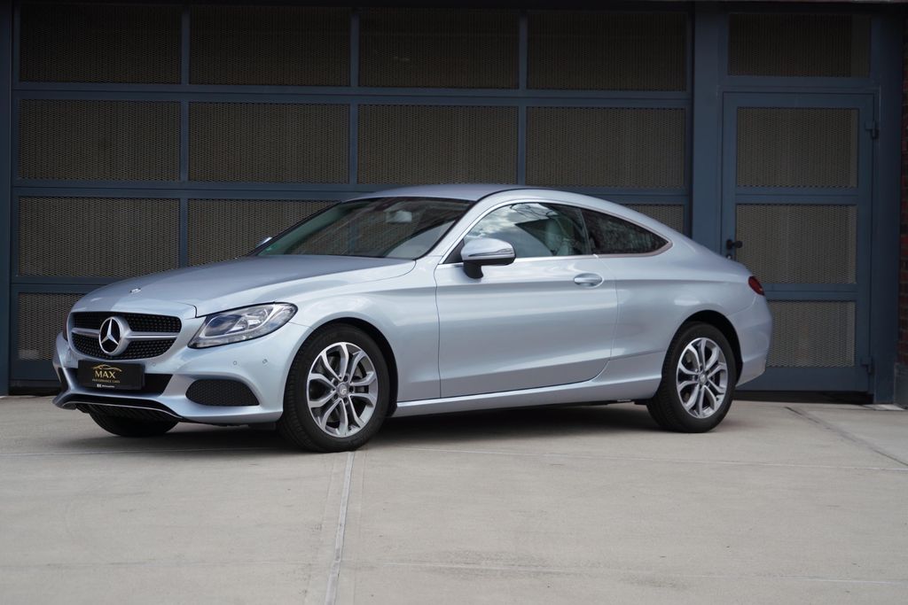 Image of Mercedes-Benz C 300