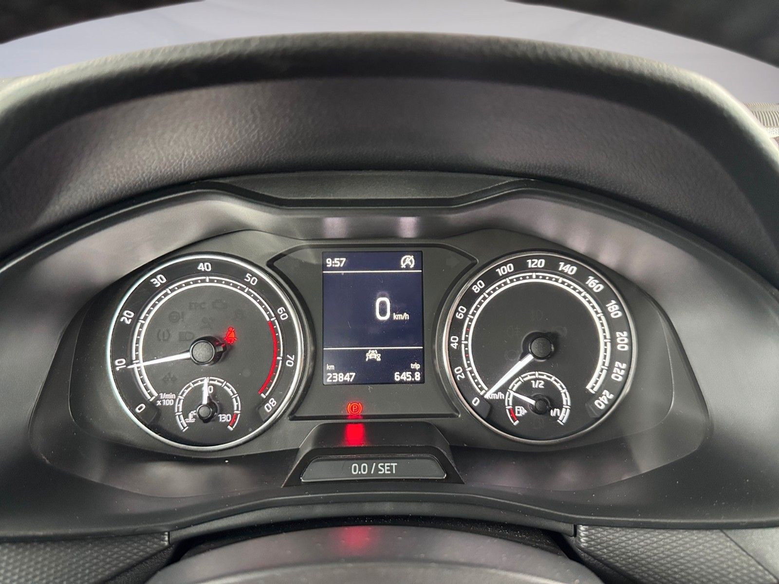 Fahrzeugabbildung SKODA Kamiq Ambition 1.0 TSI