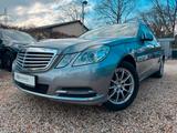 Mercedes-Benz E 300 BlueEFFICIENCY Pano*Navi*Tempo*SitzHz. - Mercedes-Benz E 300 mit Benzin-Antrieb: ABS