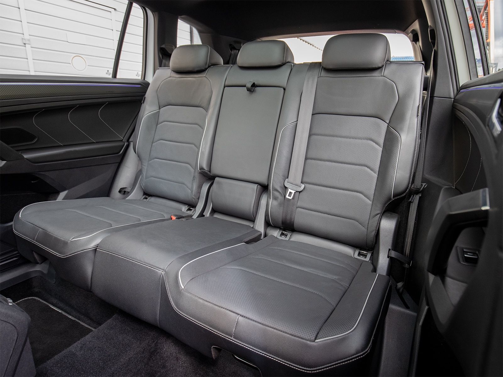 Volkswagen Tiguan Allspace R-Line 4M 7-Sitzer 360°MEGAVOLL foto 18