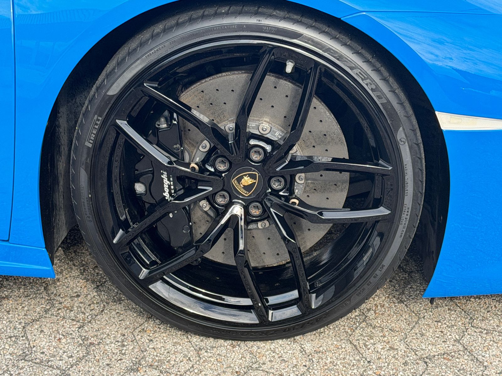 Fahrzeugabbildung Lamborghini Huracán/SPYDER/LIFT/KAMERA/LP610/KERAMIK/