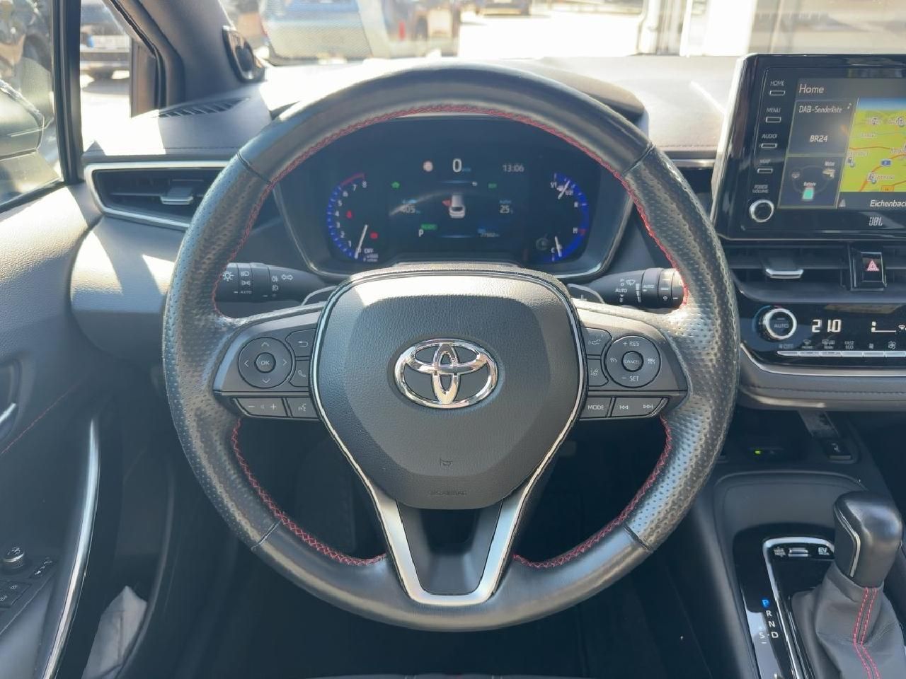 Fahrzeugabbildung Toyota Corolla TS GR Sport 2.0 *Pano+SHZ+RFK+PDC*