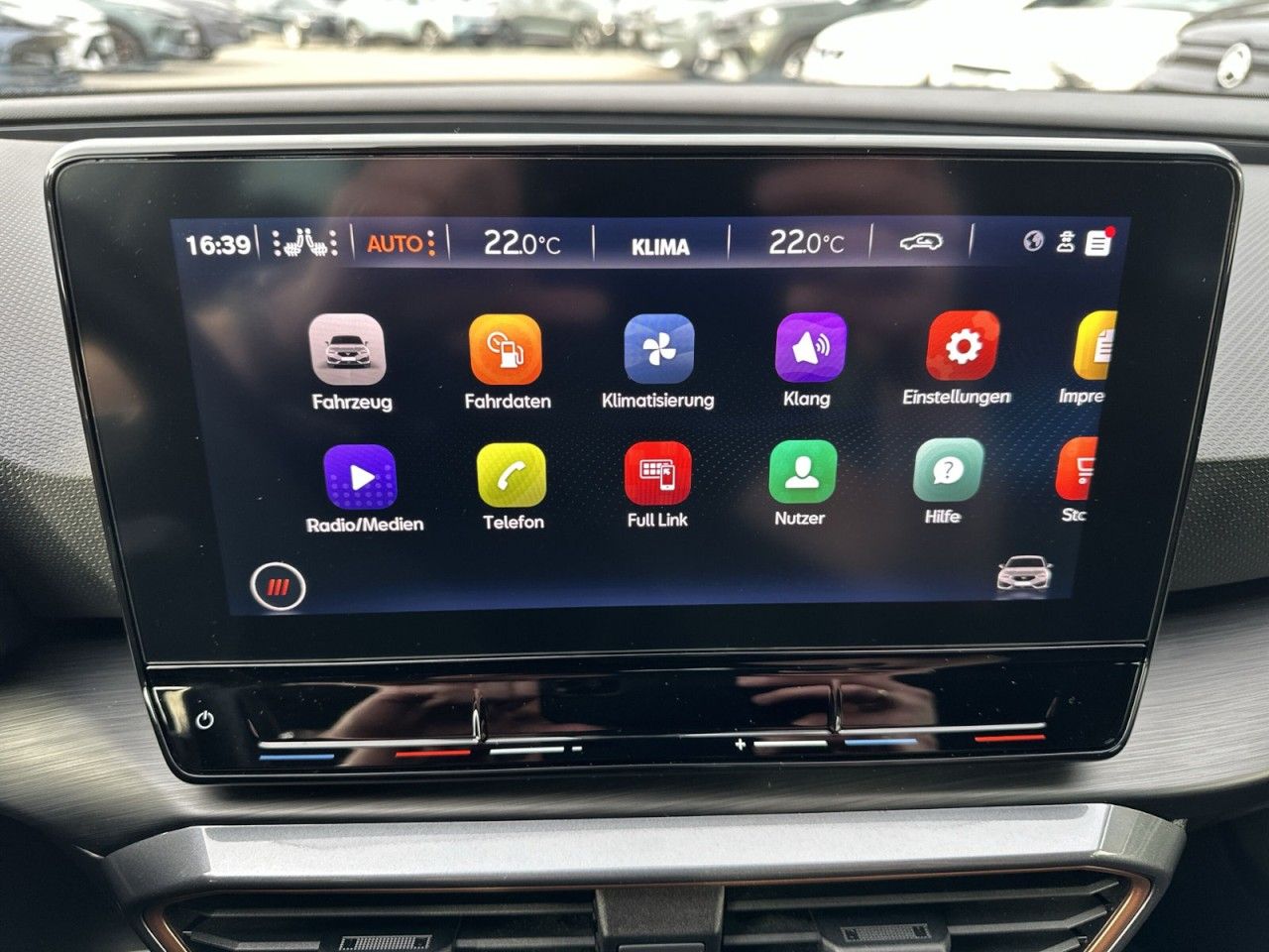 Fahrzeugabbildung CUPRA Leon 1.5 TSI ACT 150 PS 6-Gang
