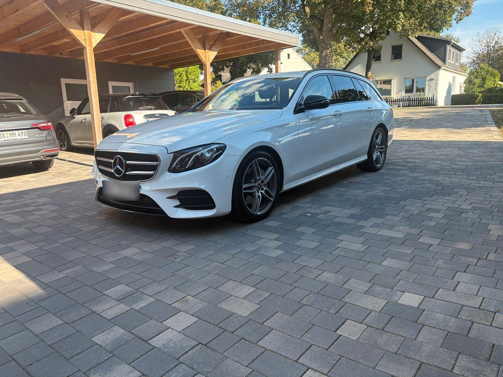 Mercedes-Benz E 220