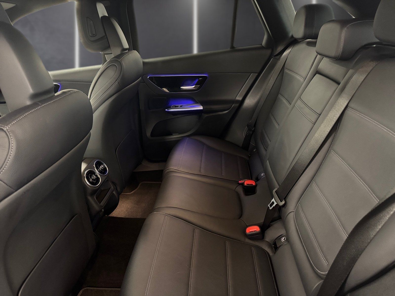 Fahrzeugabbildung Mercedes-Benz GLC 300 e 4M Avantg*360*AHK*Distronic*Memory*LED