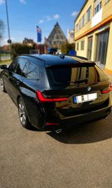 BMW 320d Sport ACC DrivAssPro LiveCockpit LED HiFi - BMW 320 von privat