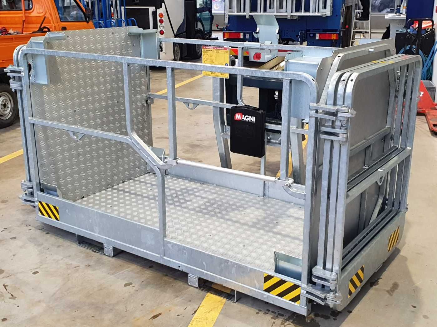 Fahrzeugabbildung Andere Magni Arbeitskorb 4.5 drehbar ausziehbar 500 kg