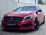 Mercedes-Benz A200 Automatik AMG/Night/Bi-Xen/Navi/Scheckheft - Mercedes-Benz A 200 aus 2013