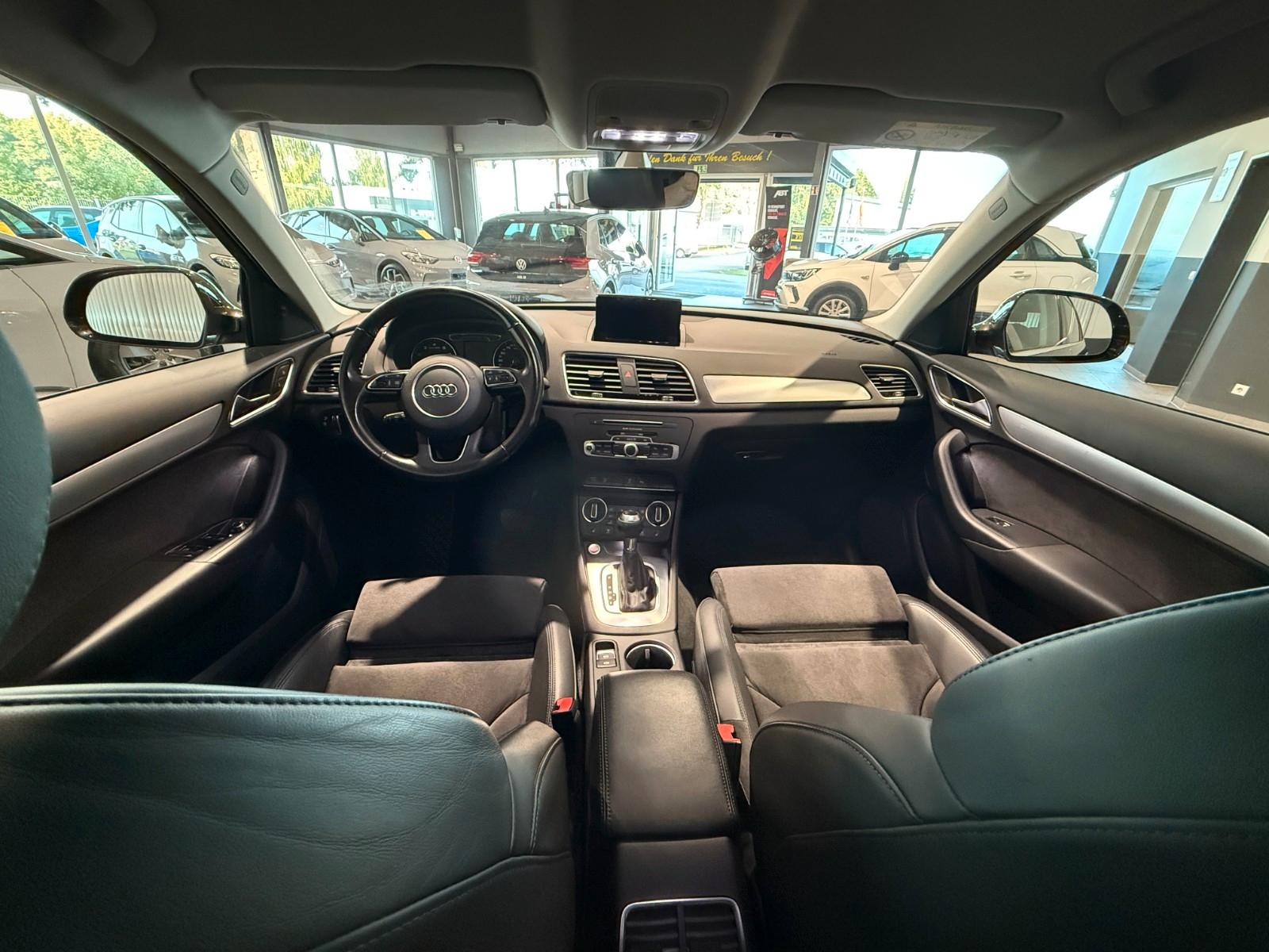 Audi Q3  S Line Sport  LED AHK  Navi