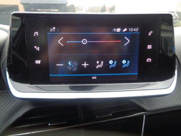 Bild 13 Peugeot 208 PURE TECH 100 AUTOMATIK PDC USB SML DAB GJR