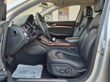 Audi A8 - 11