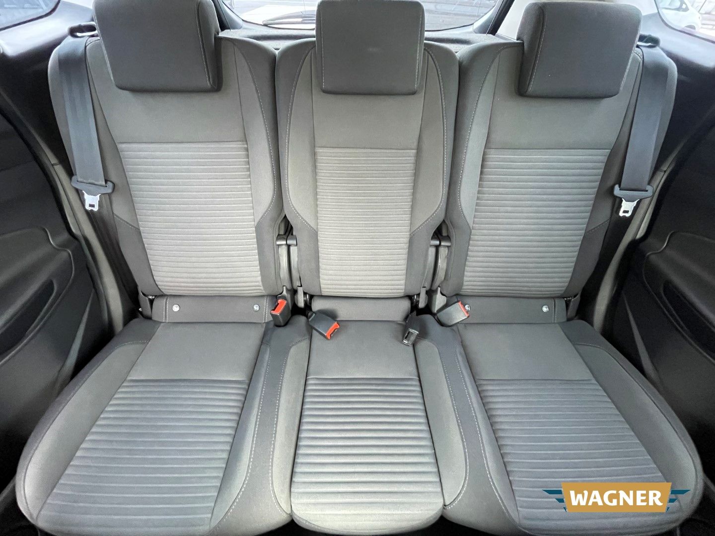 Fahrzeugabbildung Ford C-Max Titanium Klimaautomatik Sitzheizung