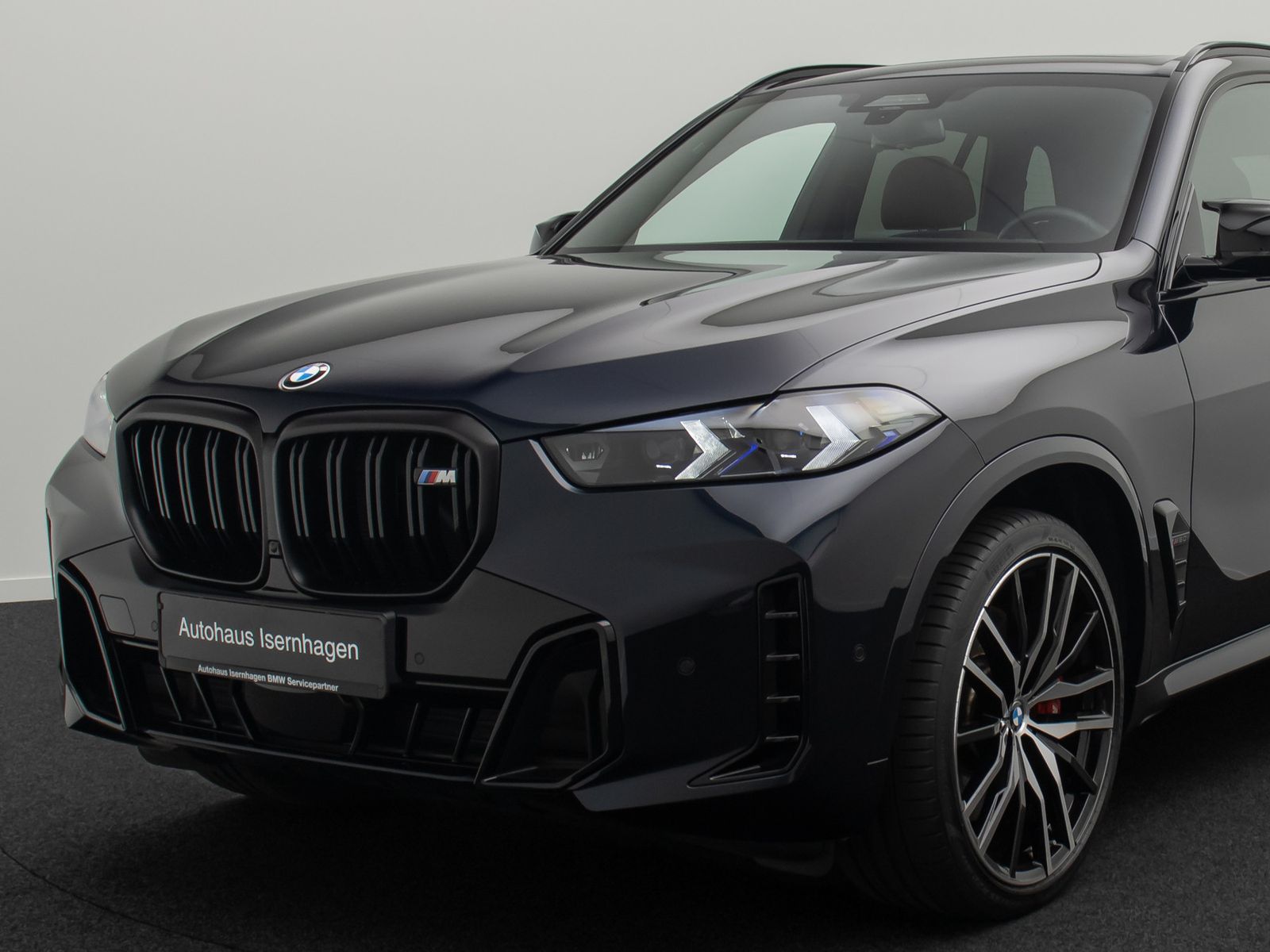 Fahrzeugabbildung BMW X5 M60i SkyLoung 360&deg; H/K Massage Individual 22"