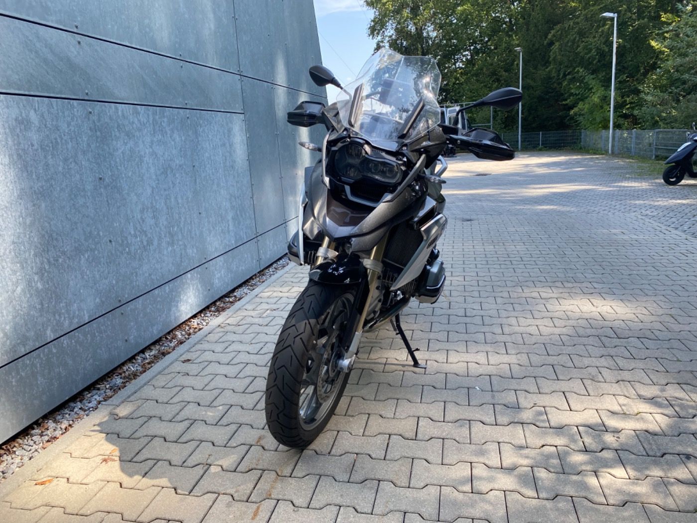 Fahrzeugabbildung BMW R 1200 GS LC Carbon