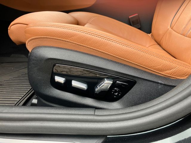 Touring 530 e xDrive M Sport HUD Pano AHK