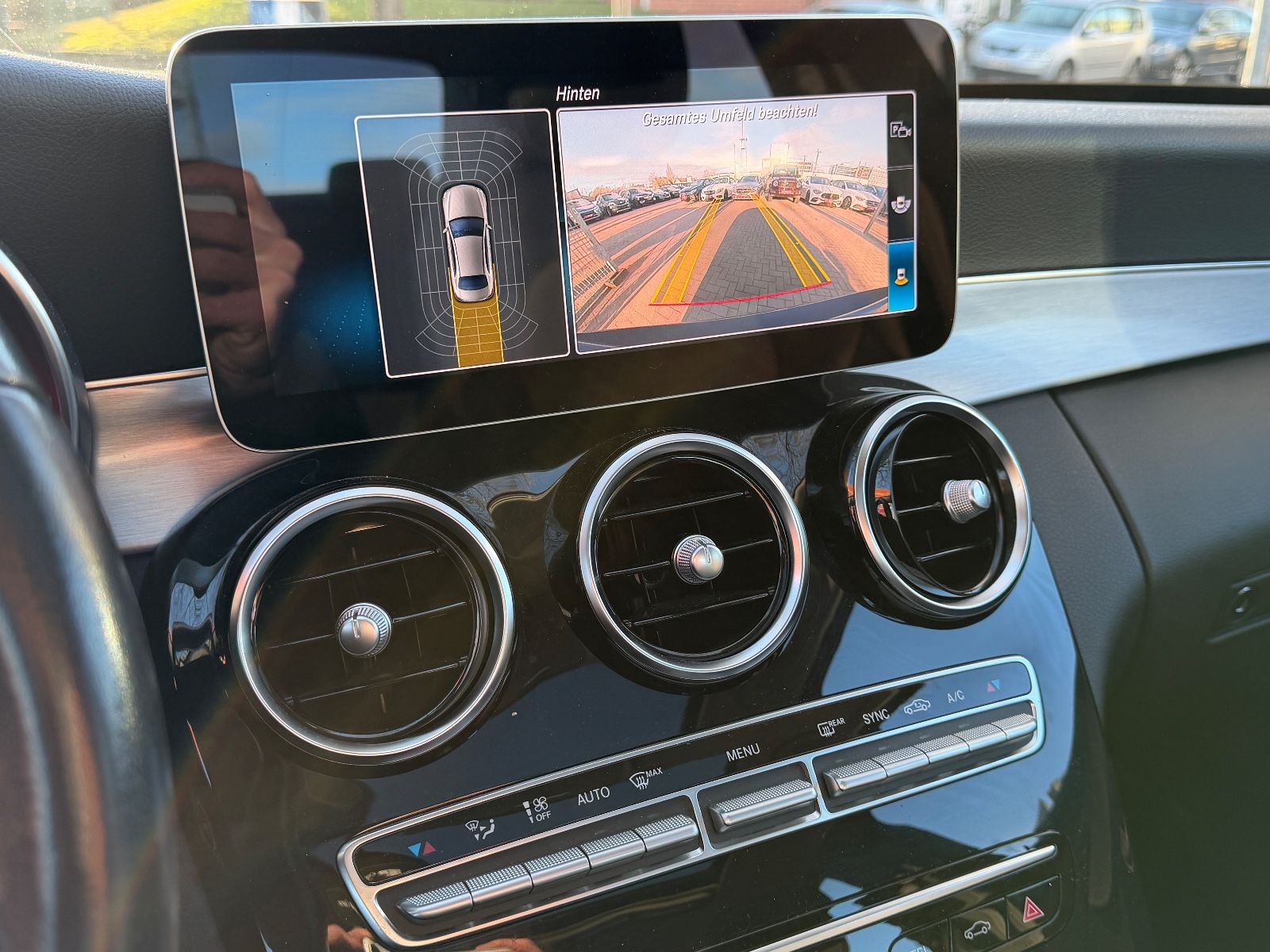 Fahrzeugabbildung Mercedes-Benz C 200 Lim. Avantgarde*SCHIEBEDACH*LED*ACC*TEILLE