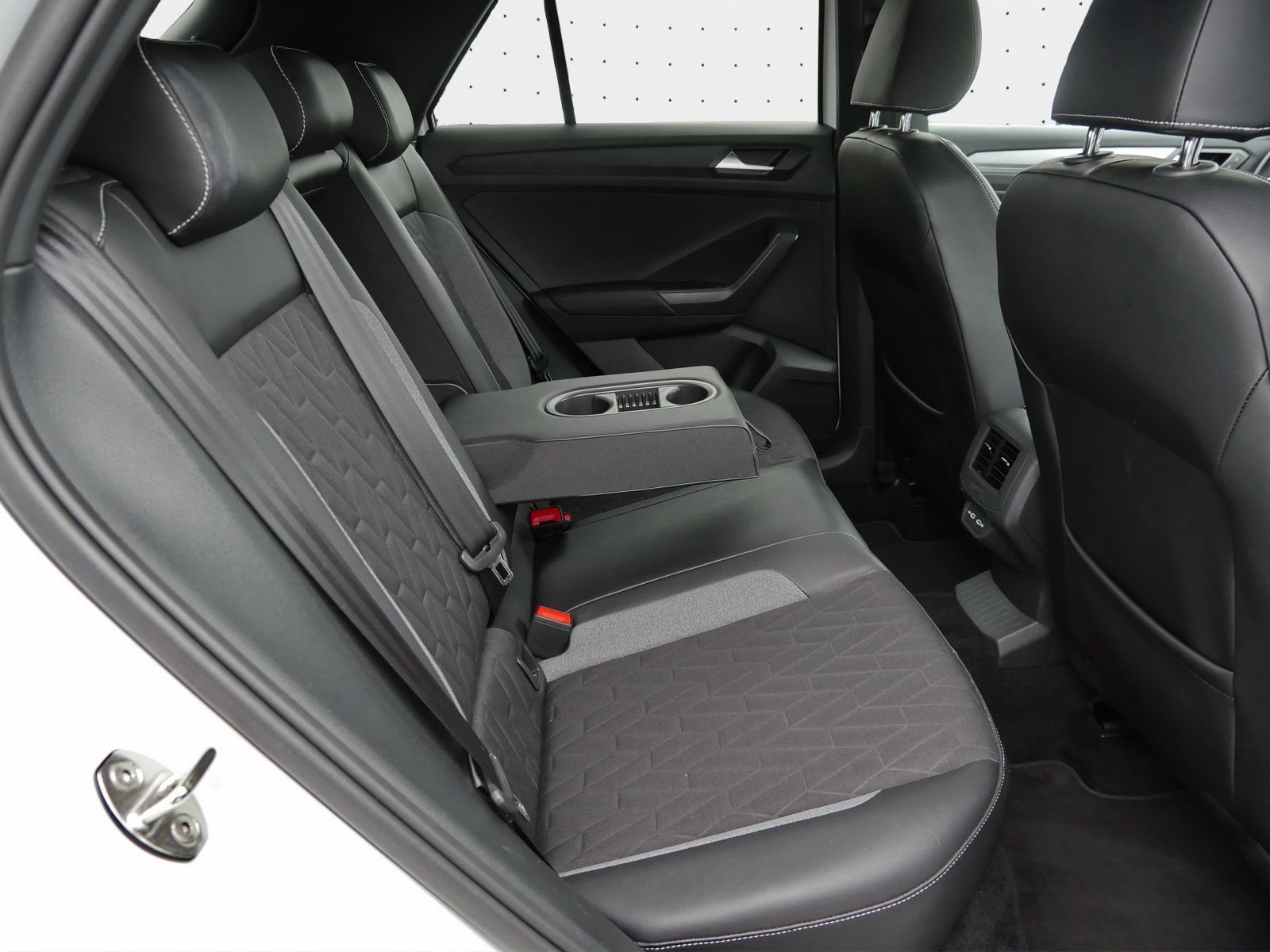 Volkswagen T-Roc - Bild 16