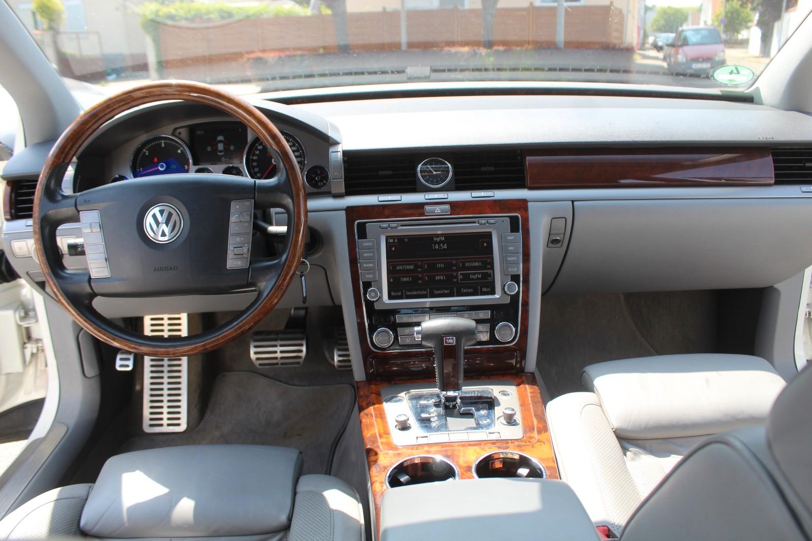 Volkswagen Phaeton 3.0 V6 TDI 4MOTION Edition 6