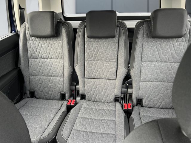 Touran MOVE 1,5l TSI*150PS*DSG*AHK*APP*Kamera*IQ