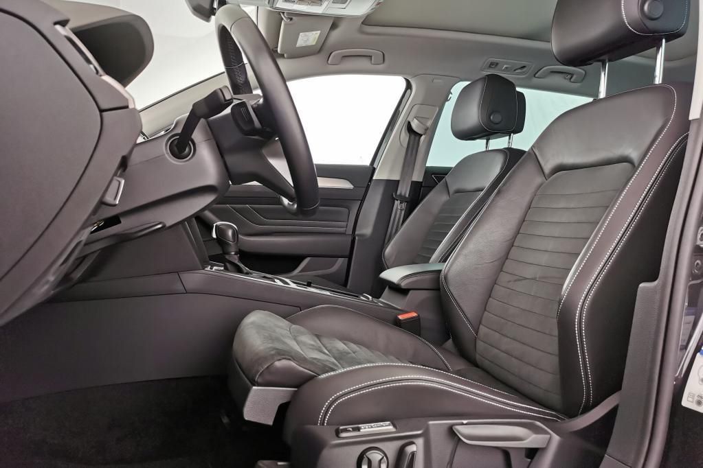 Volkswagen Passat Variant Elegance 2.0 TDI SCR Pano*PDC*RFK