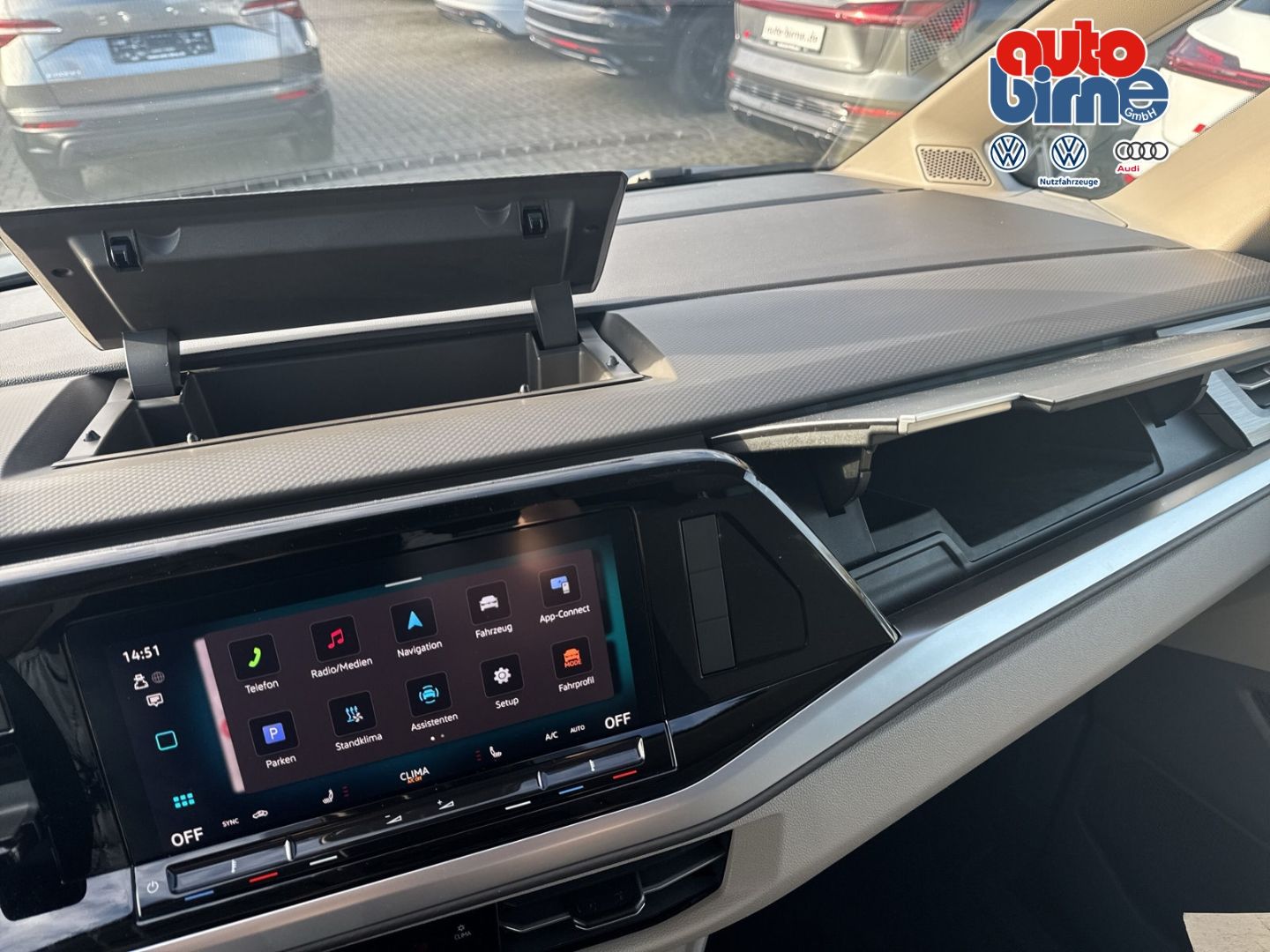 T7 Multivan 2.0 TDI Life lang 6-Sitze StandHZG A