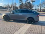 Tesla  Maximale Reichweite plus, Flügeltür - Tesla Model X von privat