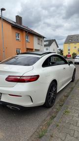 Mercedes-Benz E 300 AMG Coupe Top Ausstattung - Mercedes-Benz E 300: Coupé