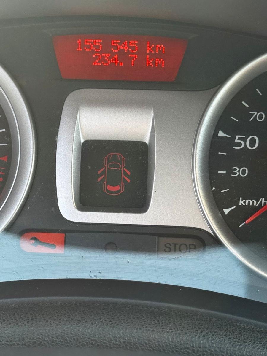 Renault Clio 2011 — photo 15