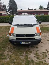 Volkswagen T4 1.9 TD Campervan selbst umgebaut - Volkswagen T4 mit Diesel-Antrieb: Camper