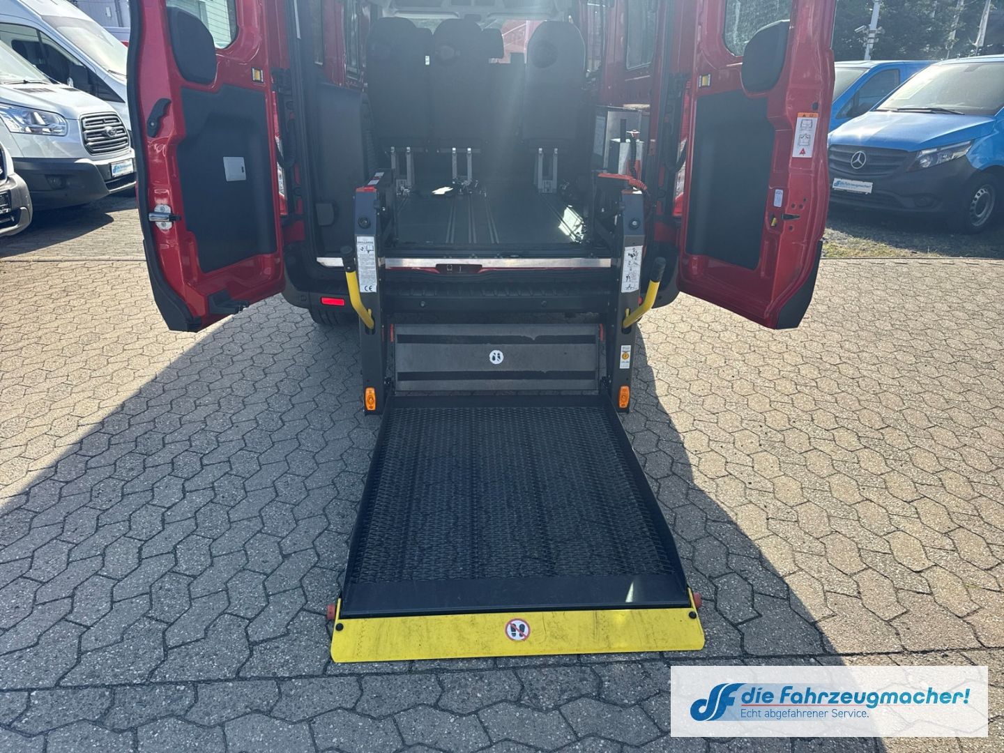 Fahrzeugabbildung Ford Transit Kombi 350 L3 2.2 TDCi DPF *7126 *KLIMA
