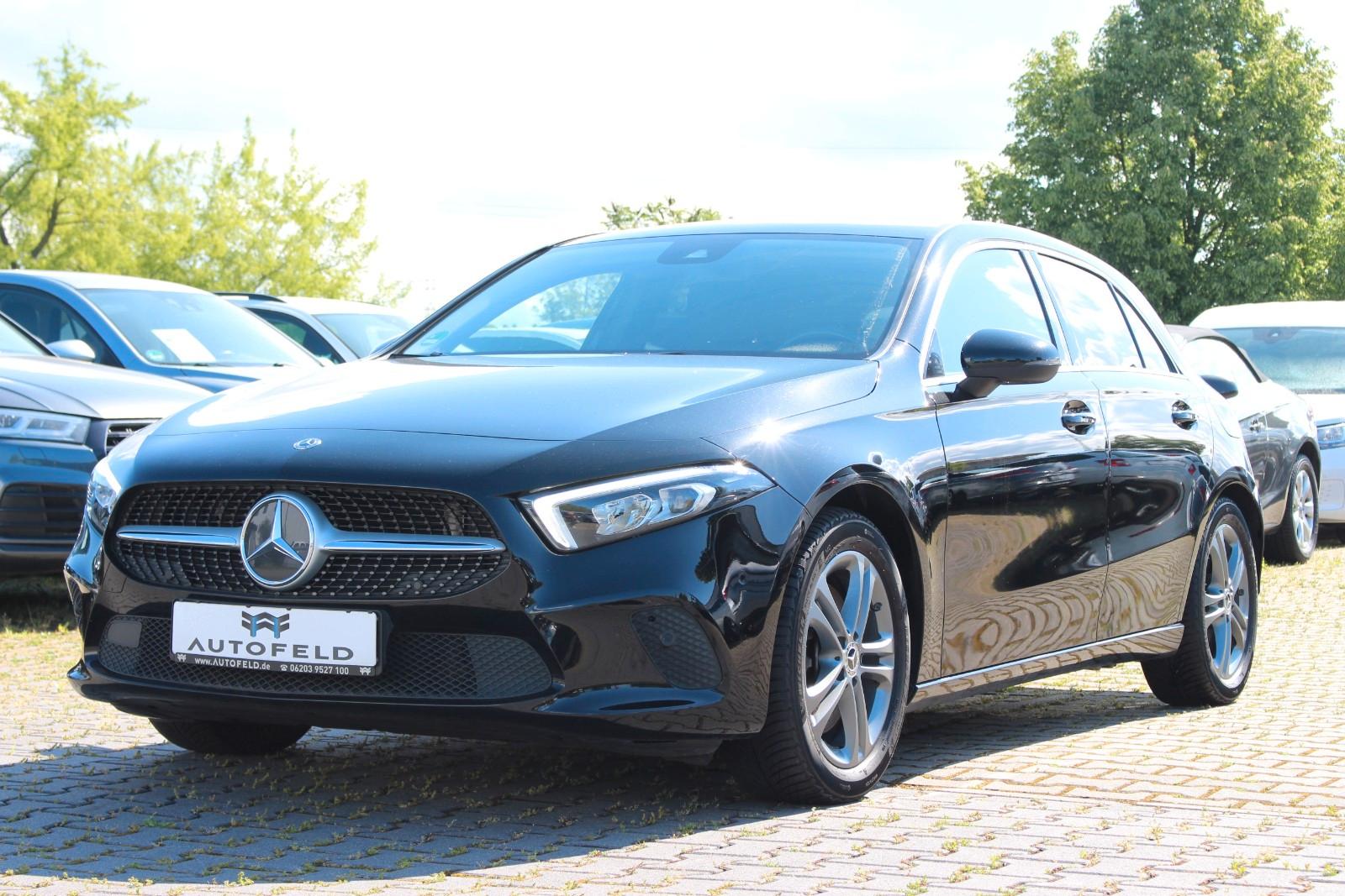 Mercedes-Benz A 250 PROGRESSIVE/VOLLSHEFT/PDC/NAVI/BT/LEDER