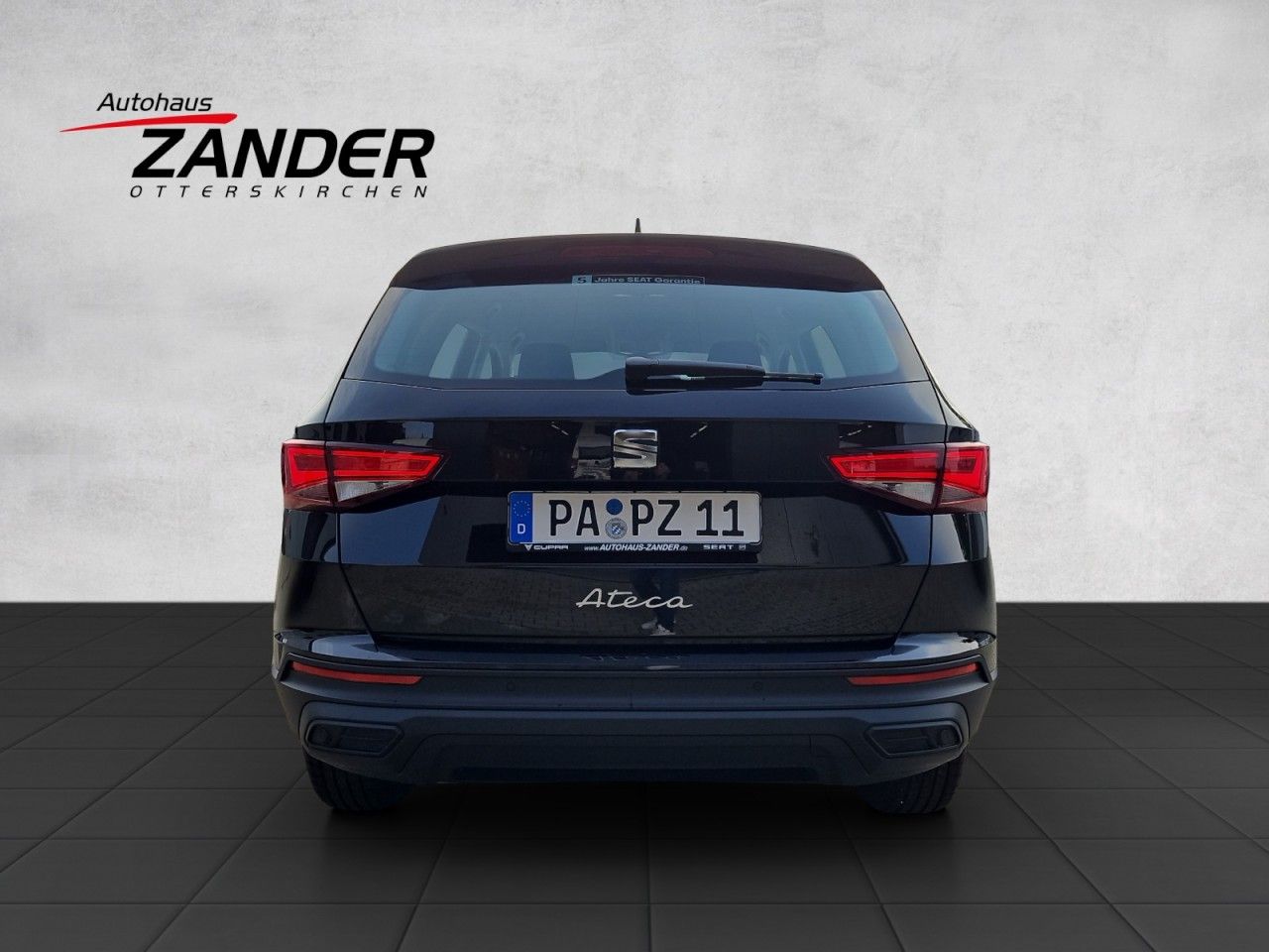 Fahrzeugabbildung SEAT Ateca Reference Edition - 5 Jahre Garantie uvm.