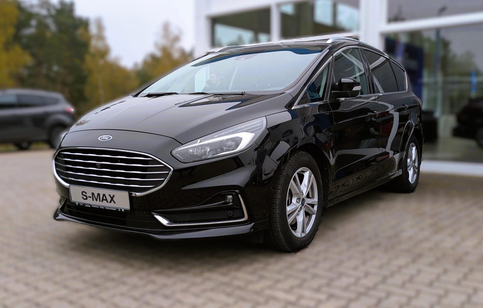 Ford S-MAX Titanium*NAVI*ACC*AHK*KEYLESS*